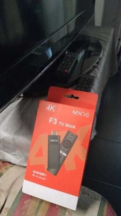 Tv 40 Samsung com smartv junto 4k