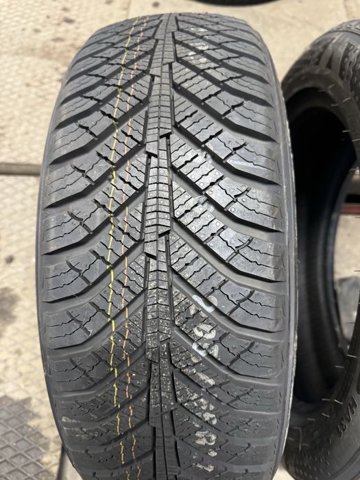 205/55R17 95V Kumho  Solus HA31 4 season