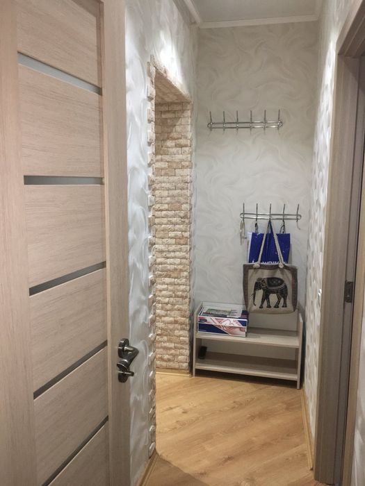 Почасово400грн/3часа,посуточно 2-х комнатная квартира на 96квартале