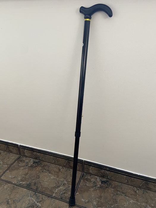 Nowa laska aluminiowa regulowana .