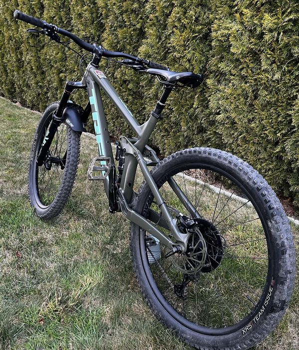 TREK Remedy 8 M/L  rower Enduro