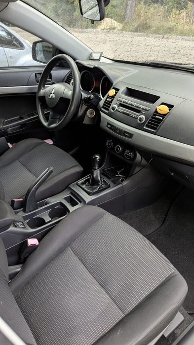 Mitsubishi Lancer 10