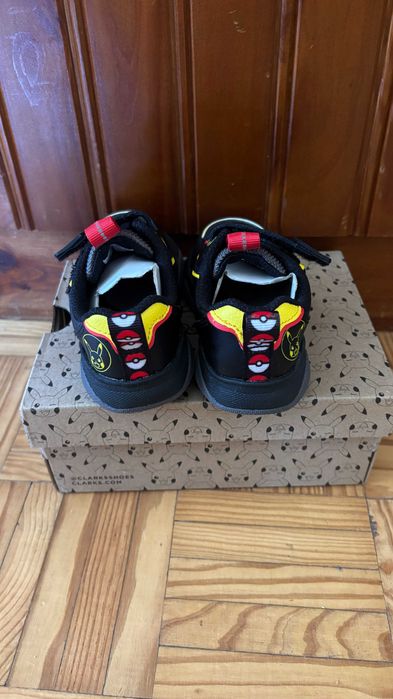 Sapatos Criança Clarks NOVO Sapatos Pokemon