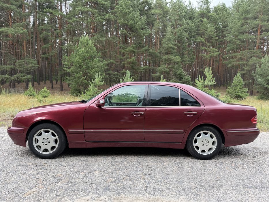 Продам Mercedes E240, газ!!!