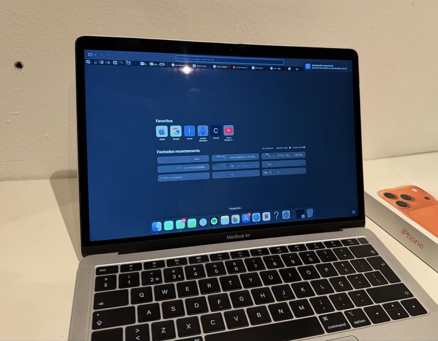 MacBook Air 13” Retina 2019