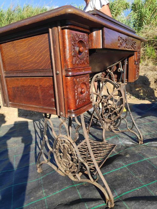 Máquina de costura singer