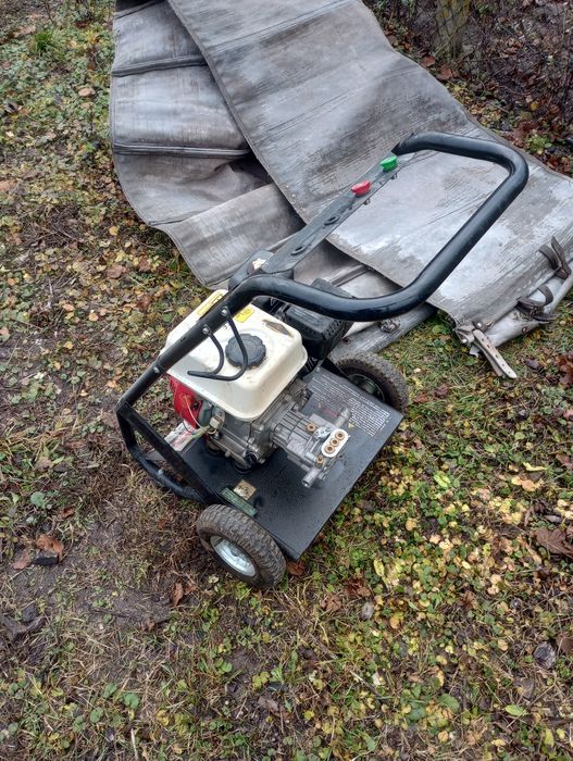 Ciśnieniowa myjka spalinowa