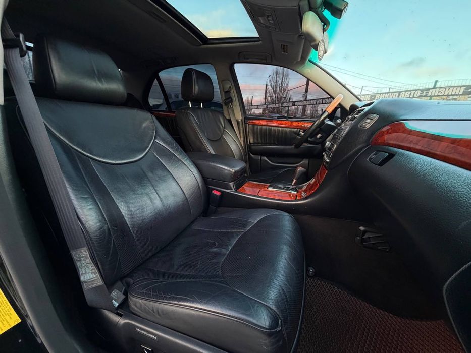 Продам Lexus Ls430 2004