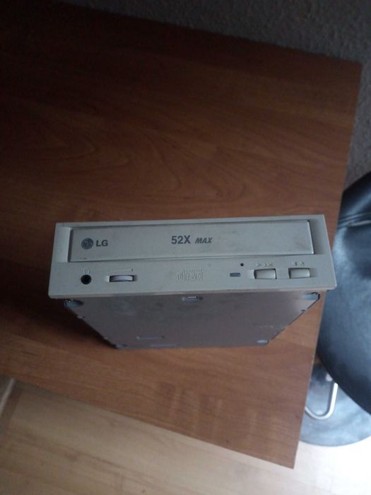 napęd CD lg crd 8521b