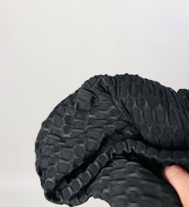 Czarne legginsy push up z prążkowanym pasem S 36