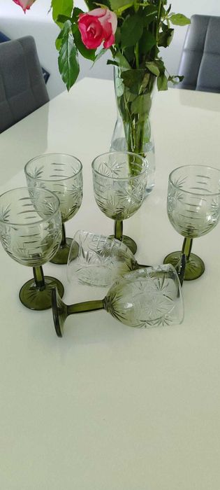Conjunto de 6 copos de vinho/água em vidro lapidado