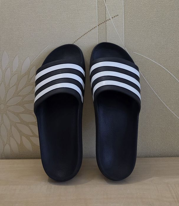 Чоловічі шльопанці Adidas оригінал розмір 43