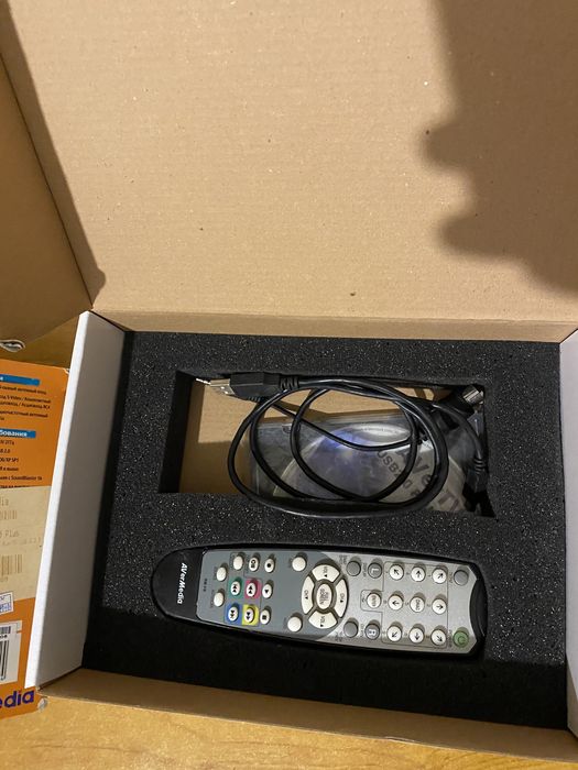 Портативный usb тюнер Avermedia