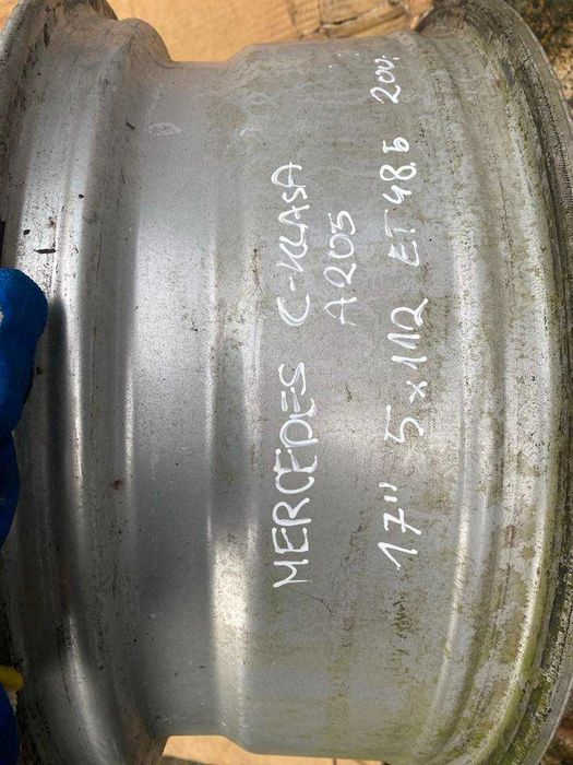 Mercedes C-Klasa A205 Pojedyncza Felga 17