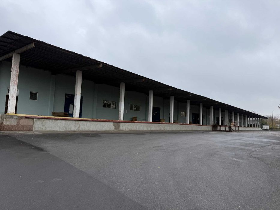 Оренда складських приміщень з великою рампою у місті Вінниця