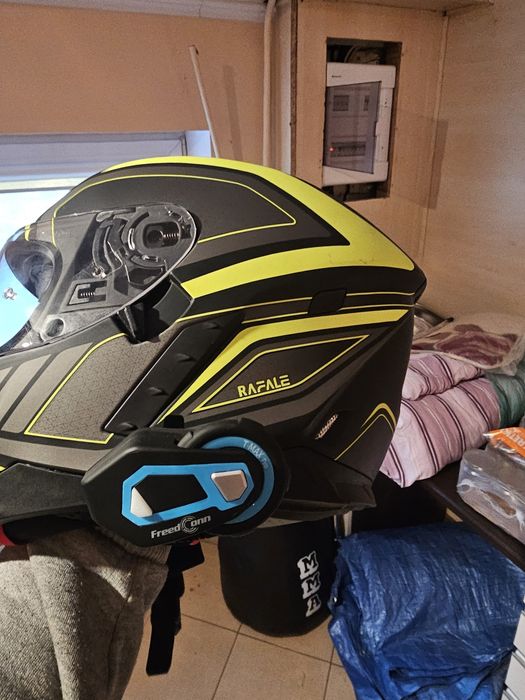 Sprzedam kask z interkomem