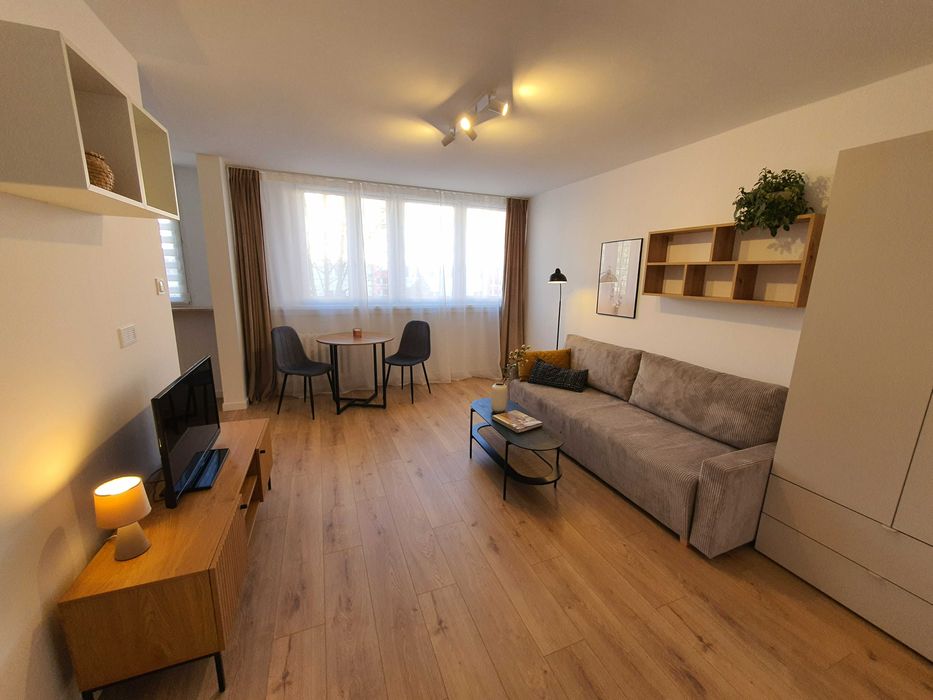 Spółdzielcze Prawo, M2 po remoncie, 1 piętro, balkon – Jelenia Góra