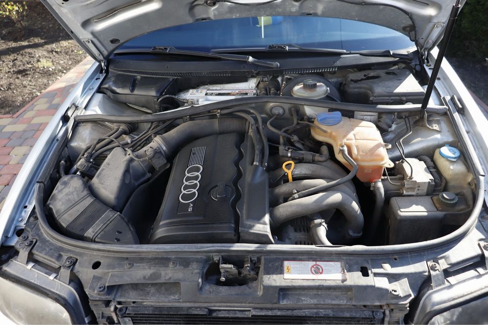 Audi a4  b5 1996 1.8
