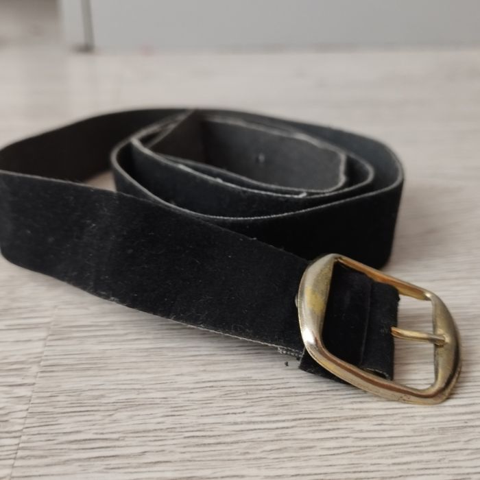 Pasek dziewczęcy zamszowy długość 83 cm
Czarny