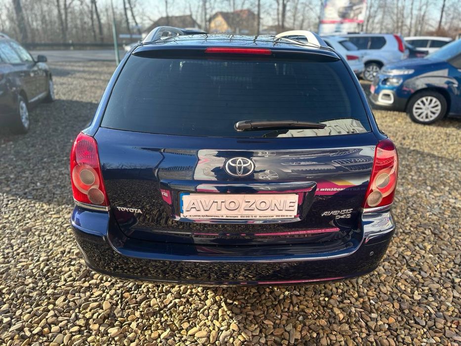 Надійна і гарна машина