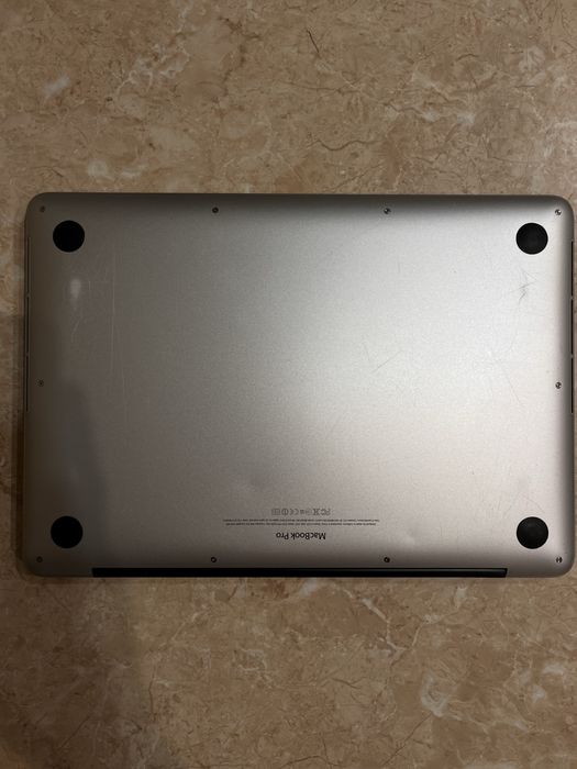 MacBook Pro 13 Retina 2014 рік