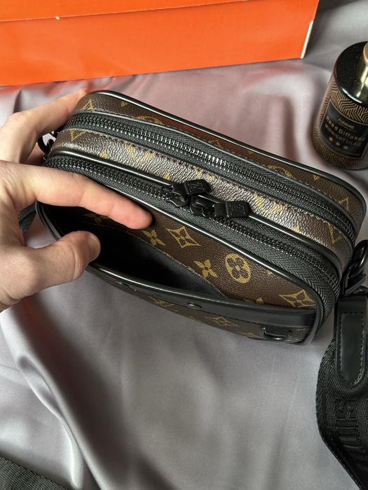 Чоловіча сумка Louis Vuitton мужская сумка барсетка мессенджер через плечо бананка клатч