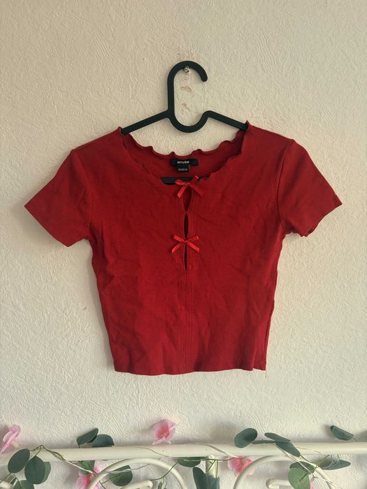 Uroczy czerwony crop top z kokardkami XS