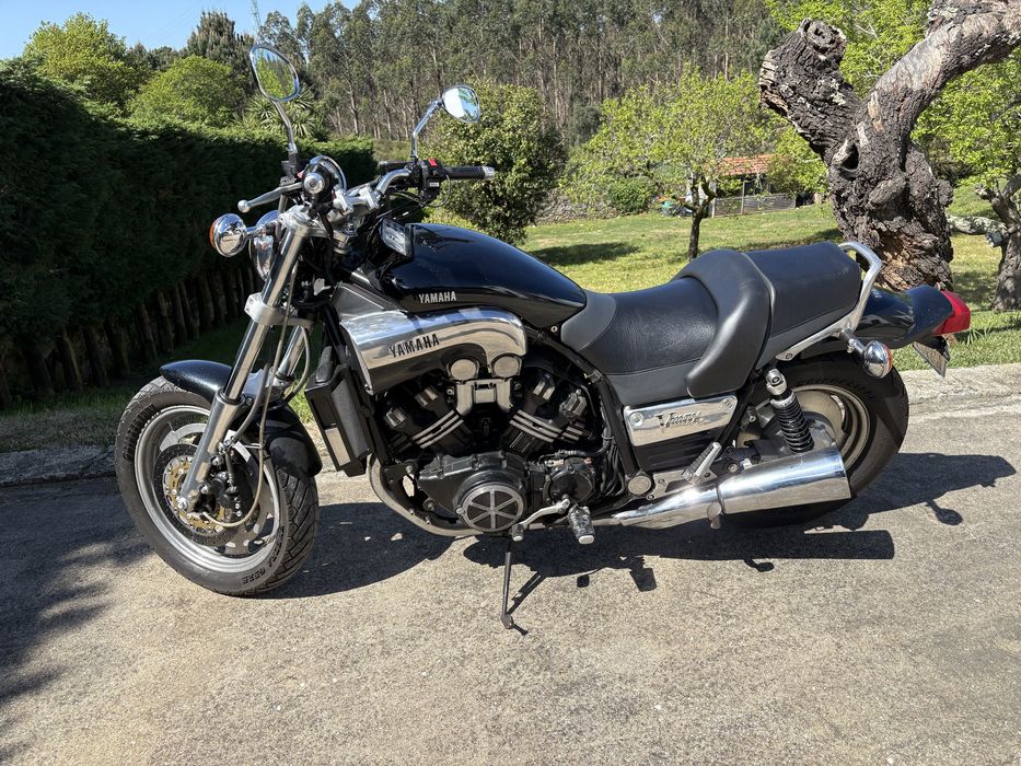 Yamaha V Max 1200