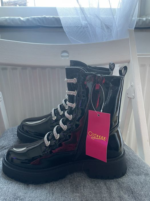 Nowe lakierowane botki rozm. 36