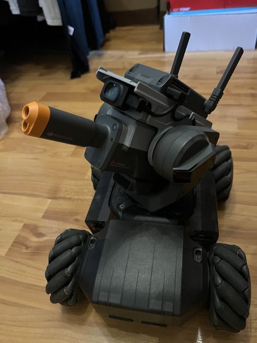 DJI RoboMaster S1 робот