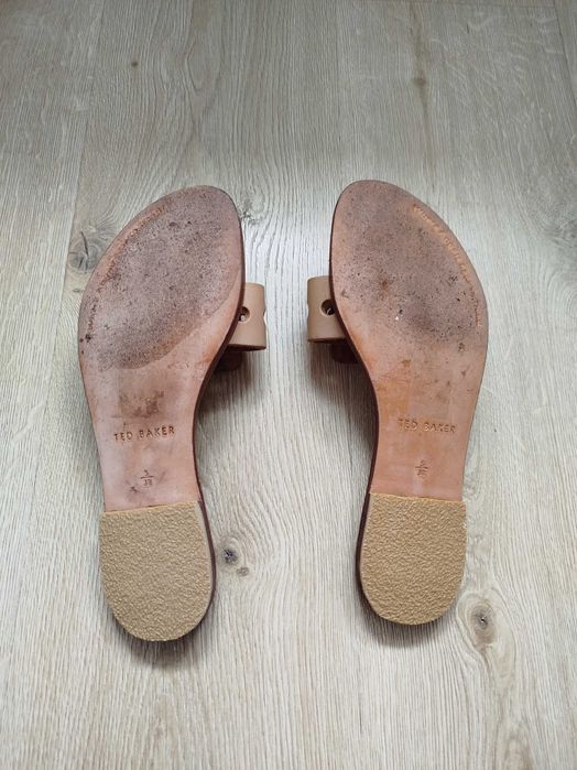 Klapki skórzane damskie