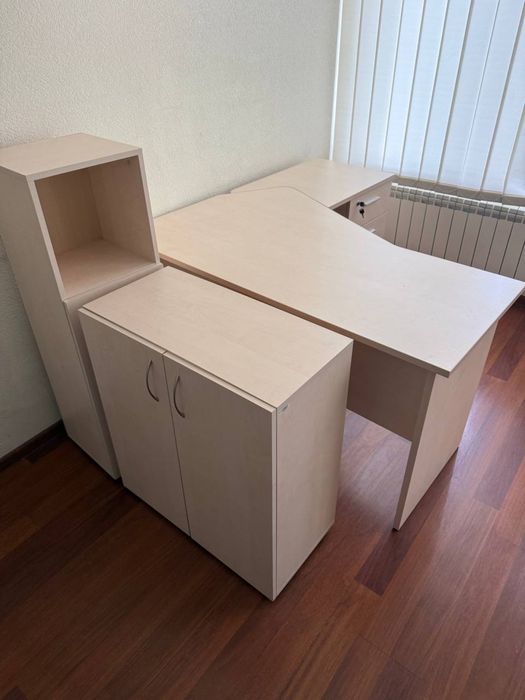 РОЗПРОДАЖ тумб різних