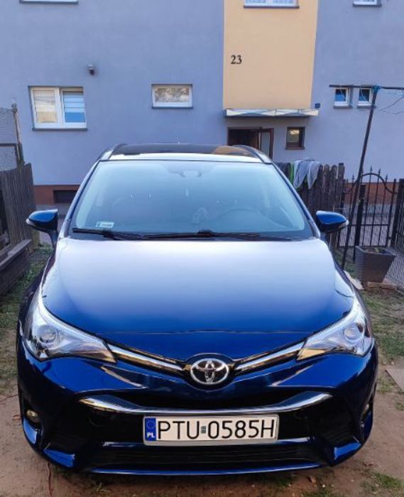Piękna i zadbana Toyota Avensis D-4D Bogate wyposażenie !