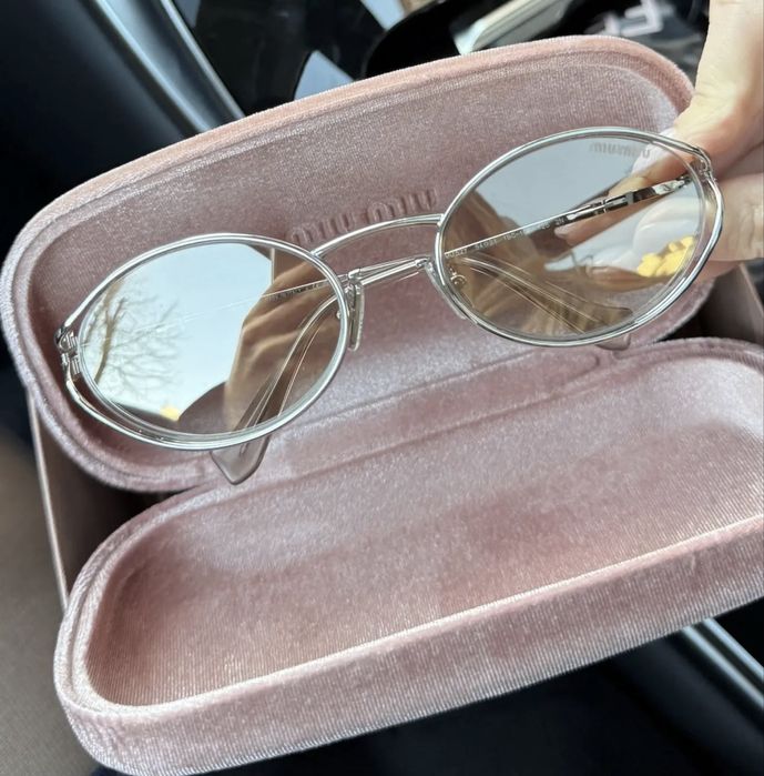 miukey*みうきぃ様用③ Сонцезахисні окуляри Miu Miu MU 52YS 1BC-10F: 12 800 грн