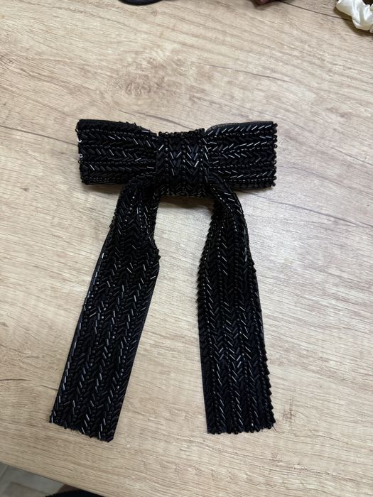 Заколка-автомат вишита бісером бант