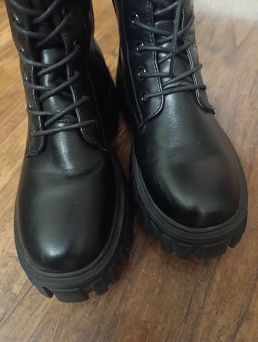 Черевики жіночі - берци