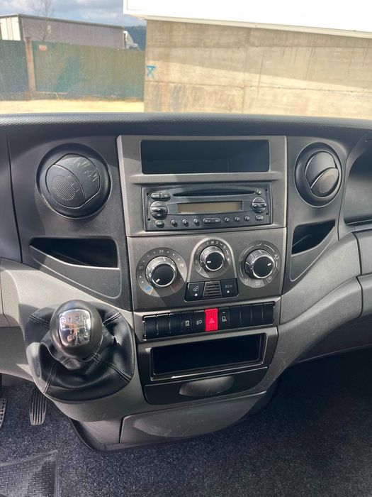 Iveco Daily 3.0 35c150 c/ Plataforma Elevatória