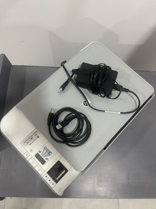Impressora HP DeskJet 2720 – em ótimo estado