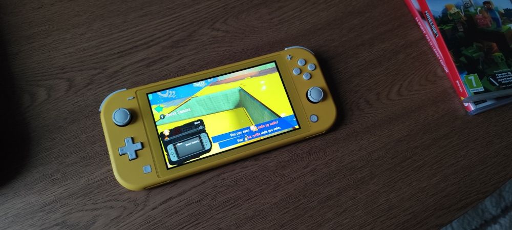 Consola Nintendo Switch Lite Amarela
