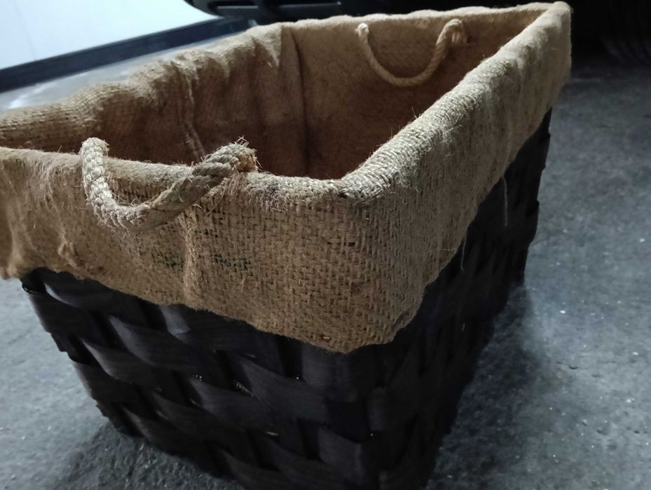 Cesta  em verguinha, forrada