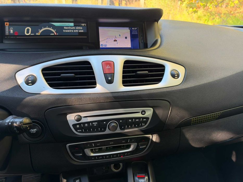 Renault Scenic 1.5DCI — photo 5