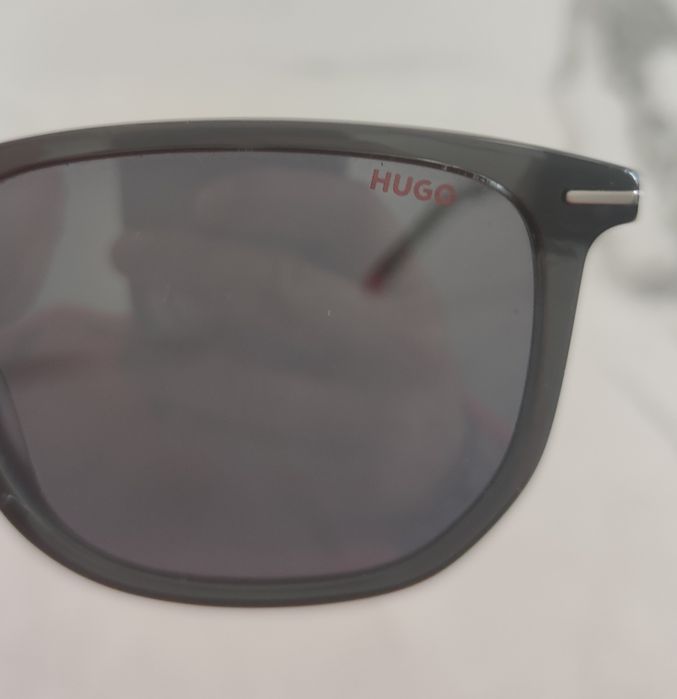 Óculos de Sol HUGO (Hugo Boss) HG 1204/S - Kit Completo com Caixa e Pano