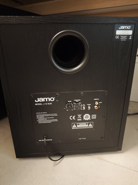Subwoofer Jamo J12 SUB Czarny