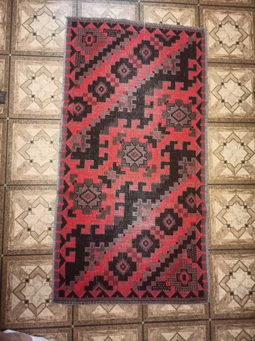 Коврики жаккардовые из натуральной ткани, яркие.