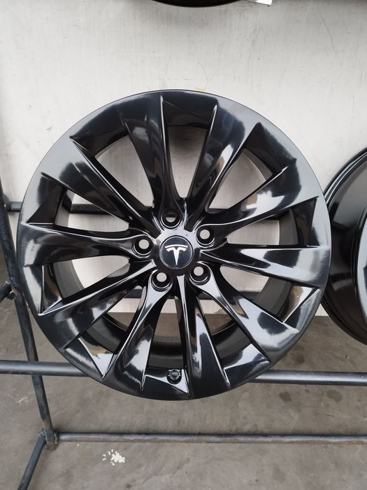 Felgi 19" 5x120 Et 40 8j Tesla S