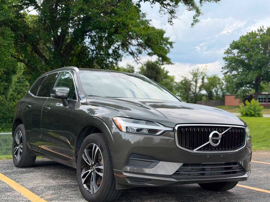 Volvo XC60 T5 R-Design      2020