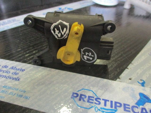 Motor da comporta da sofagem AUDI A4 Cabriolet (8HE, B7)