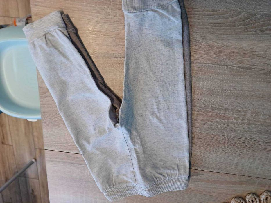 Spodnie dzieciece joggersy H&M 86  2 szt