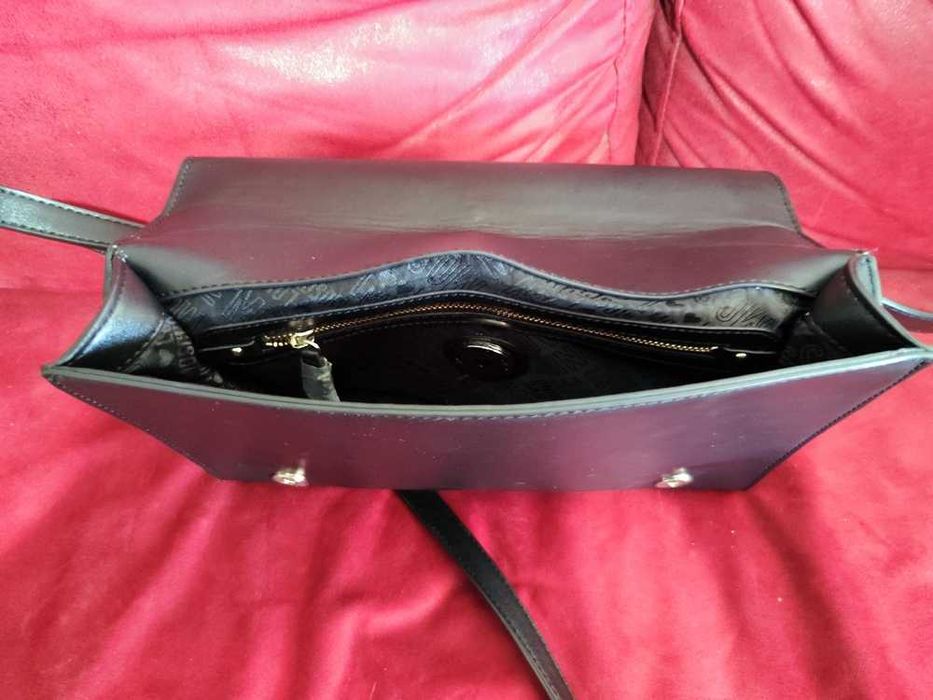 Mala de senhora Love Moschino