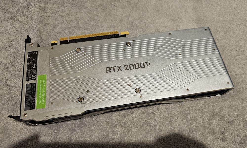 Відеокарта RTX 2080 Ti Founders Edition